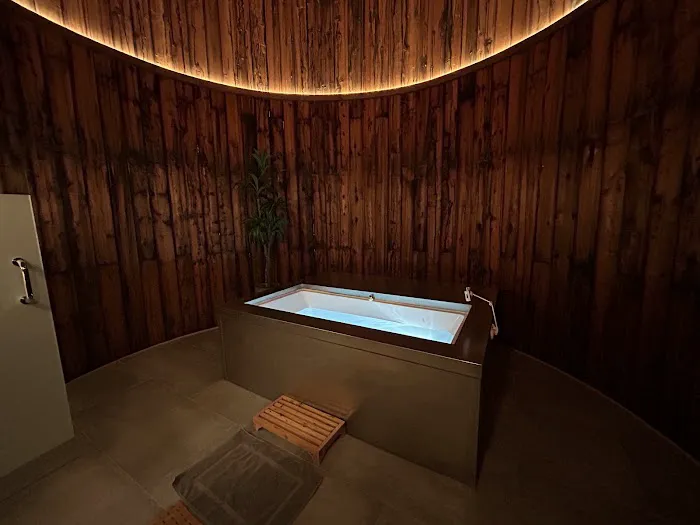 The Infinity Club Picture 7