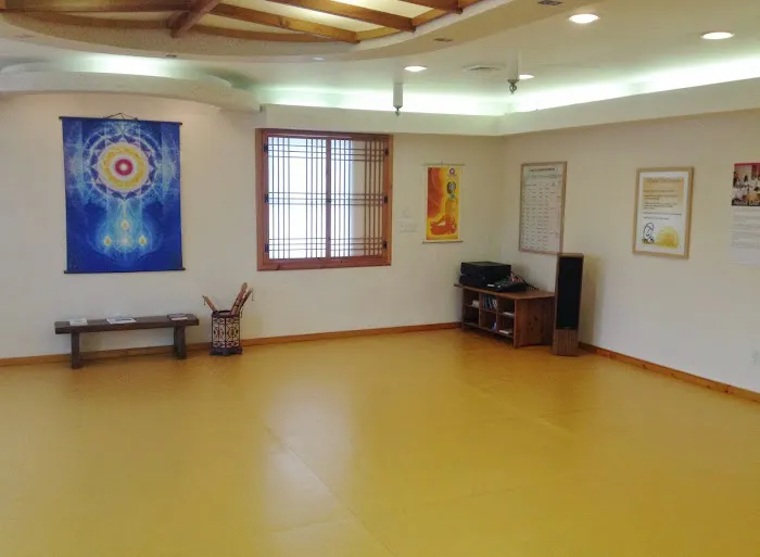 Body & Brain Yoga Tai Chi Picture 2