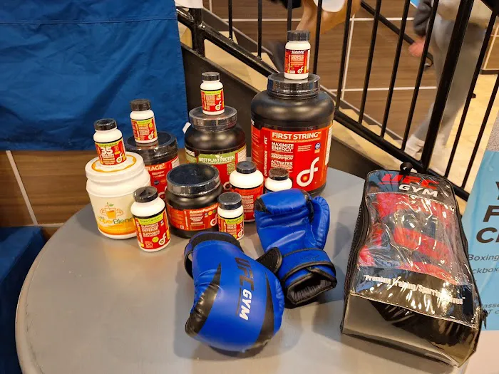 Sdotbell MMA (UFC Fit-Wayne) Picture 3