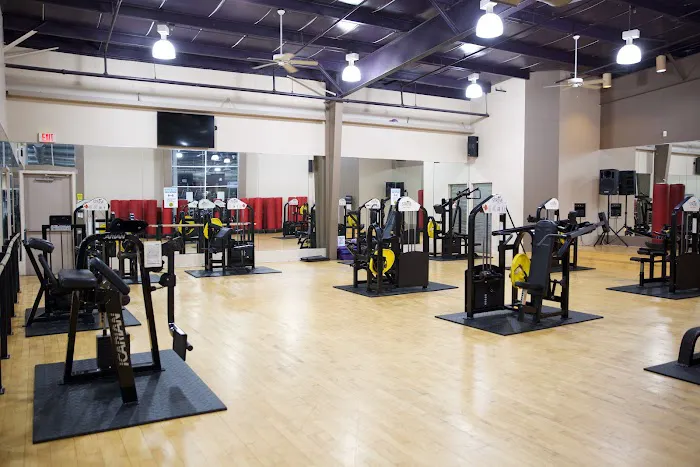 Gold's Gym Picture 2