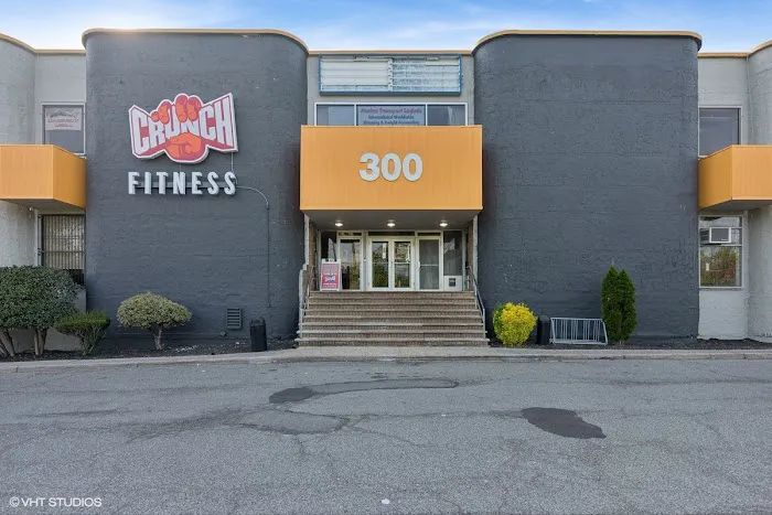 Crunch Fitness - Staten Island South Picture 10