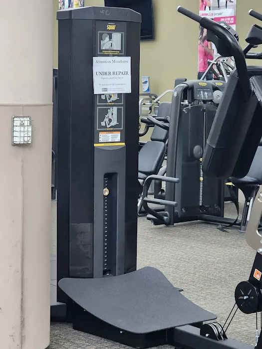RWJ Rahway Fitness & Wellness Center at Carteret Picture 6