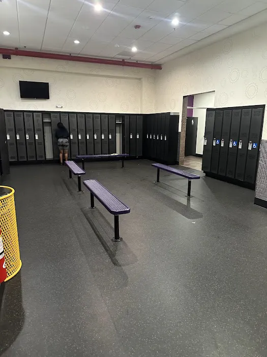 Planet Fitness Picture 1