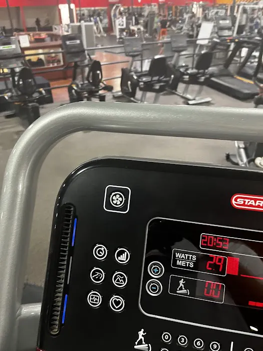 Crunch Fitness - Verona Picture 7