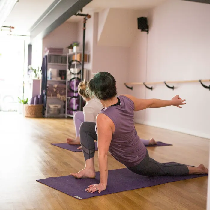 Iris Yoga Picture 7