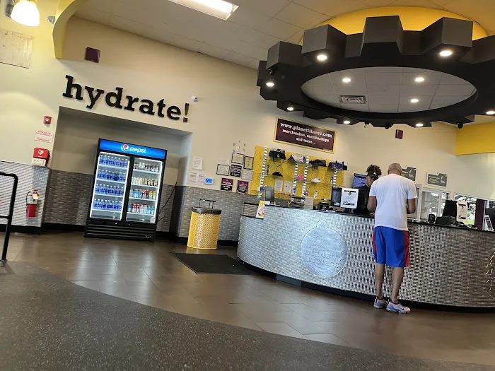 Planet Fitness Picture 2