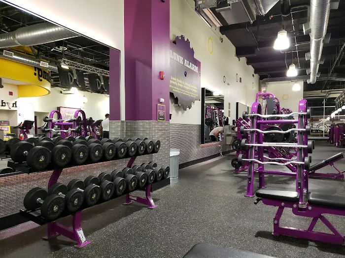 Planet Fitness Picture 8