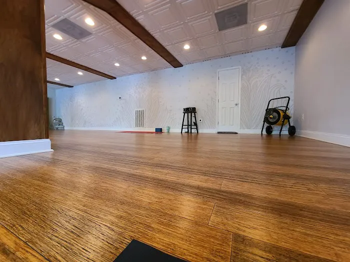 Shine Yoga Picture 1