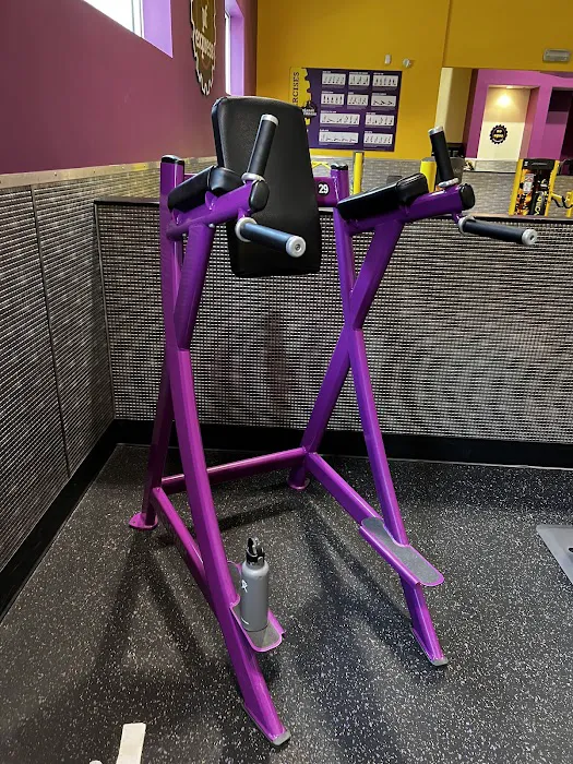 Planet Fitness Picture 6