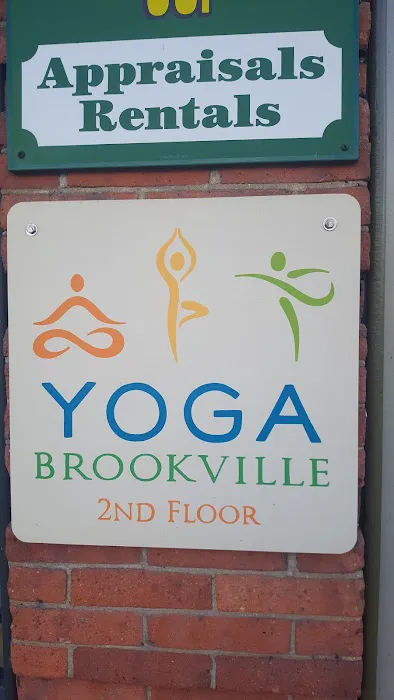 Yoga Brookville Picture 3