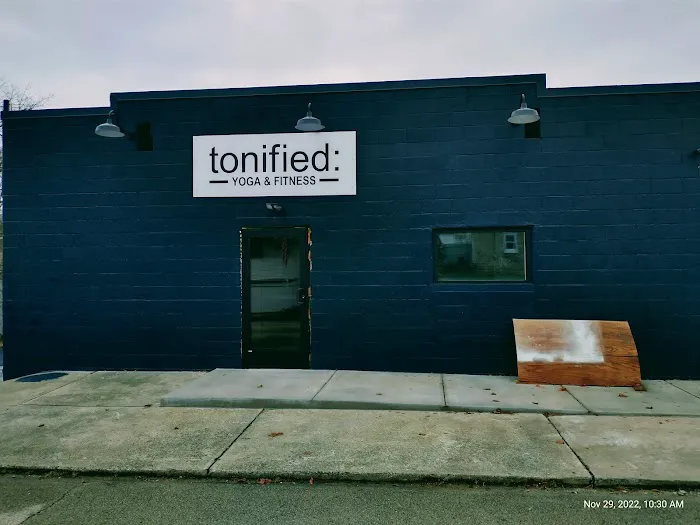 Tonified Yoga & Fitness Picture 9