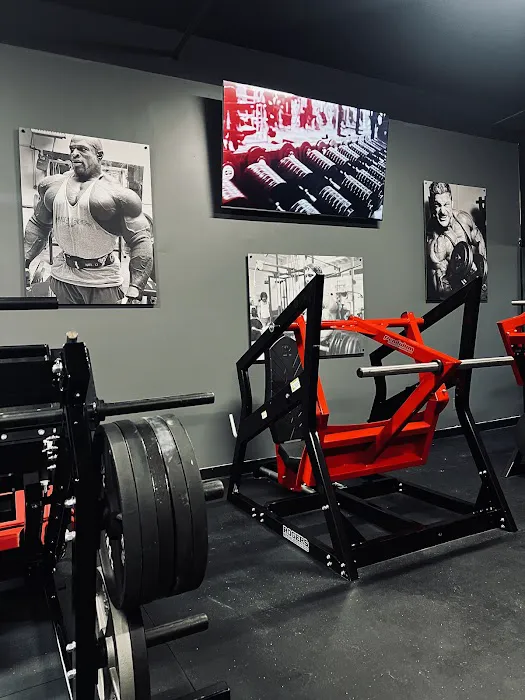 Iron Breed Fitness Picture 1
