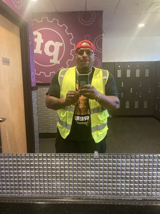 Planet Fitness Picture 4