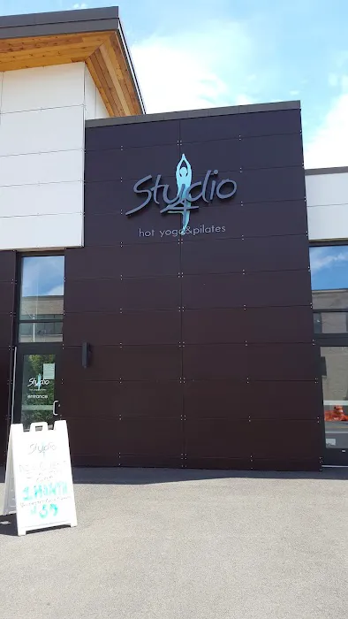 Studio 4 Picture 1