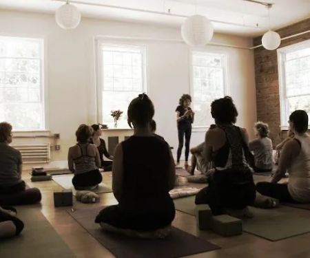 PranaMoon Yoga