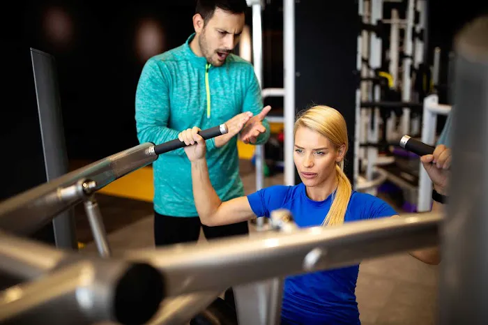 Xclousive fitness Picture 6