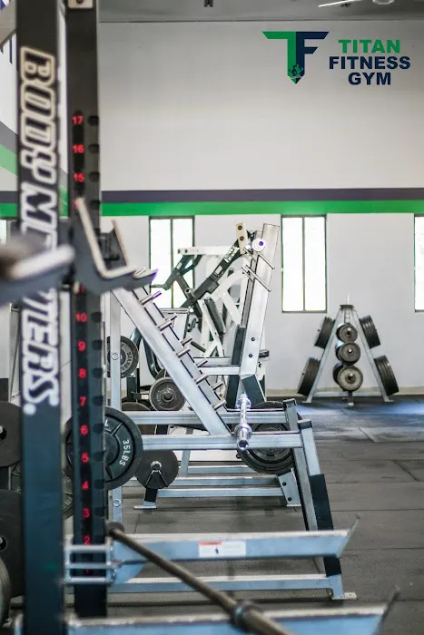 Titan Fitness Gym Picture 5