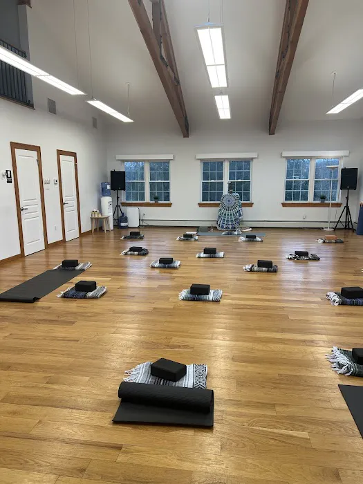 Jamie Surya Yoga Studio Picture 3