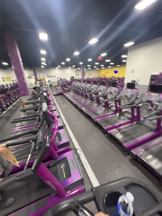 Planet Fitness Picture 6