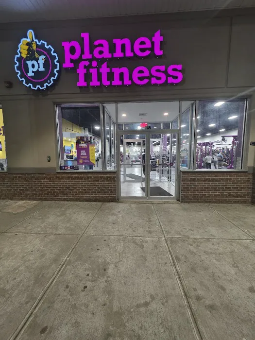 Planet Fitness Picture 8