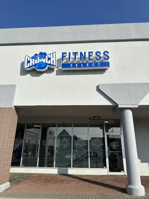 Crunch Fitness - Midland Park Picture 9