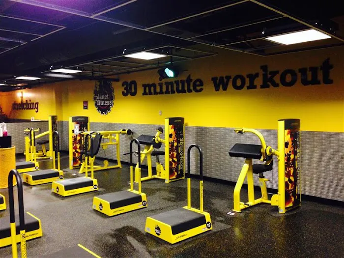 Planet Fitness Picture 5