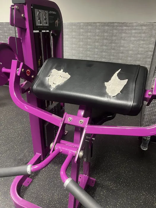 Planet Fitness Picture 7