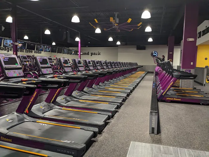 Planet Fitness Picture 2