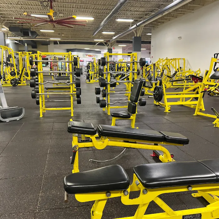 Retro Fitness Picture 10