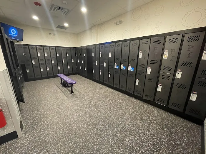 Planet Fitness Picture 6