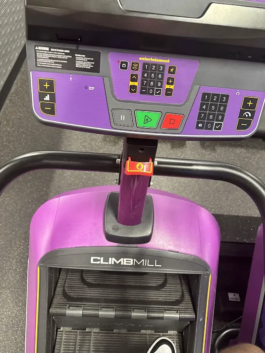 Planet Fitness Picture 5