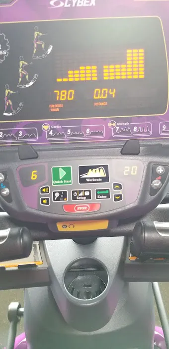 Planet Fitness Picture 8