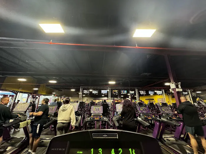 Planet Fitness Picture 4