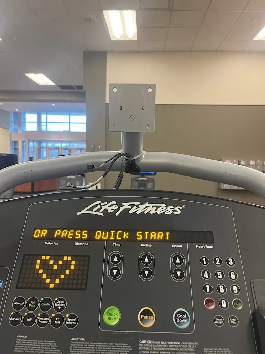 LA Fitness Picture 4