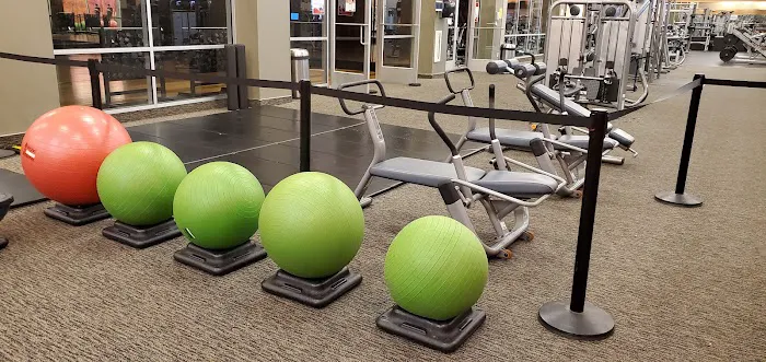 LA Fitness Picture 8
