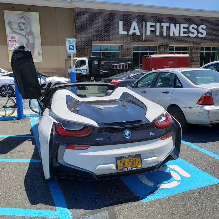 LA Fitness Picture 10