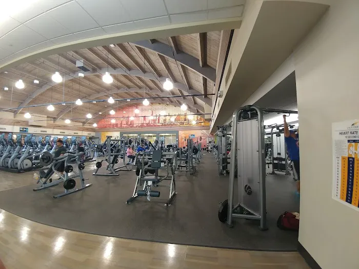 LA Fitness Picture 8