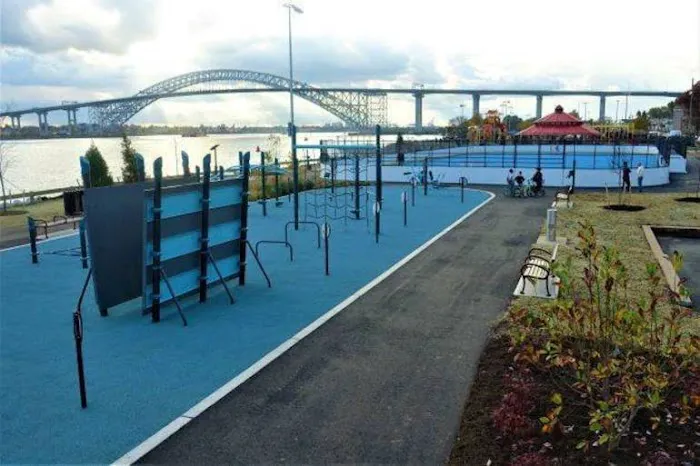 Outdoor gym Picture 1