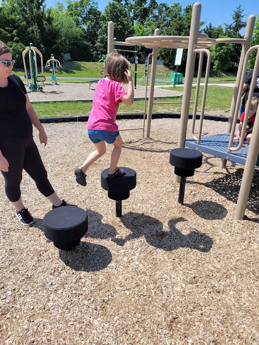 Sherando Park Outdoor Fitness Gym Picture 8