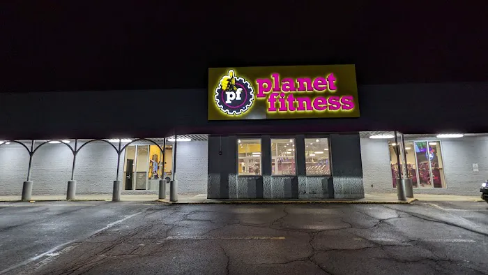 Planet Fitness Picture 2