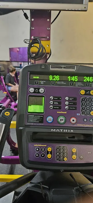 Planet Fitness Picture 5
