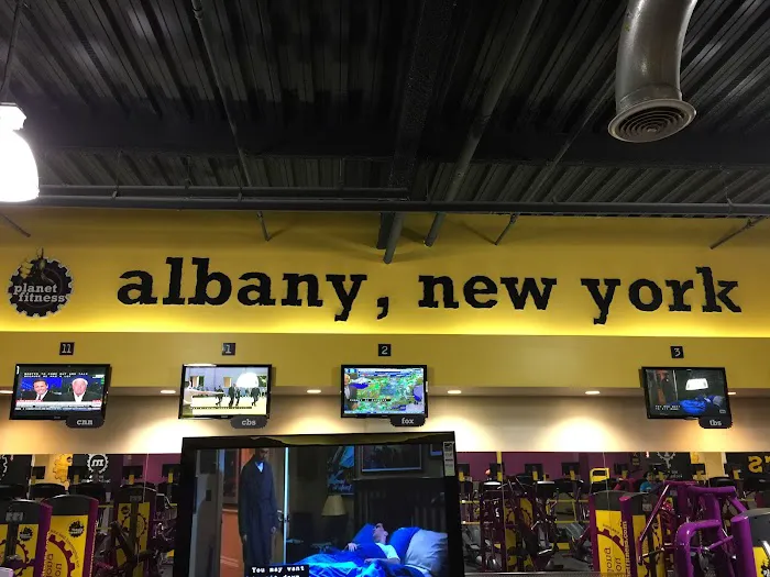 Planet Fitness Picture 2