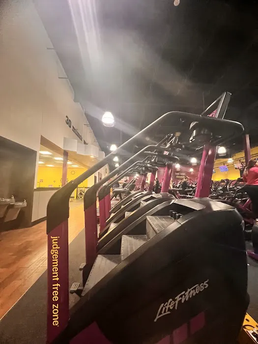Planet Fitness Picture 2