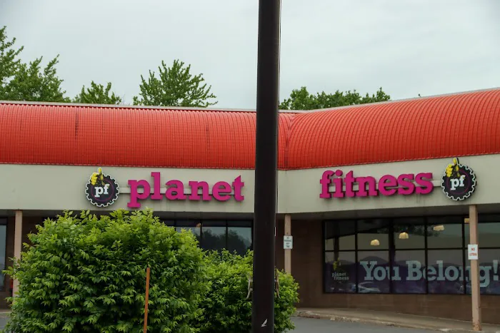 Planet Fitness Picture 4