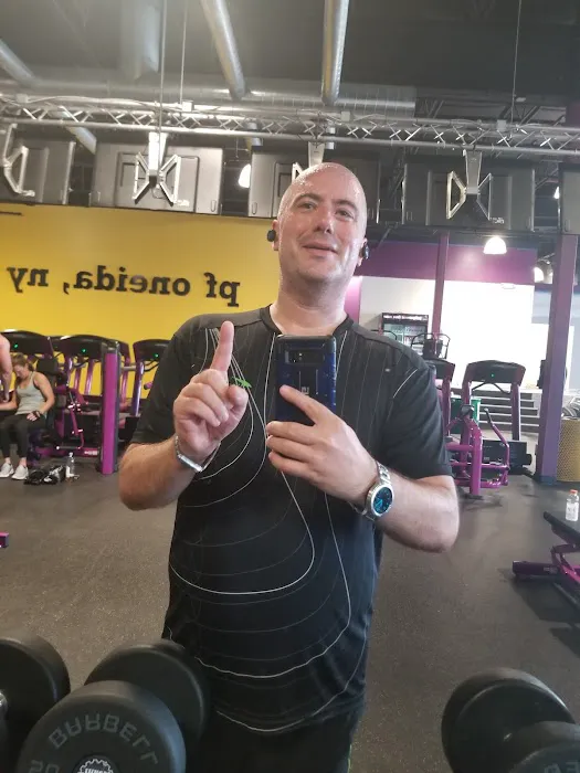 Planet Fitness Picture 10