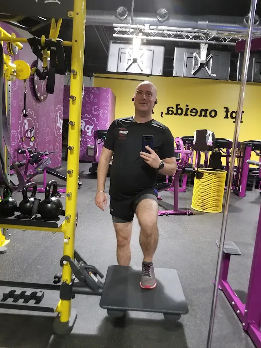 Planet Fitness Picture 6