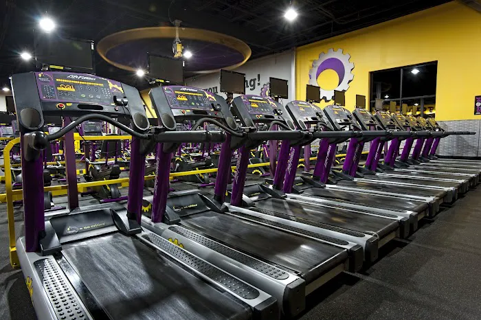Planet Fitness Picture 5