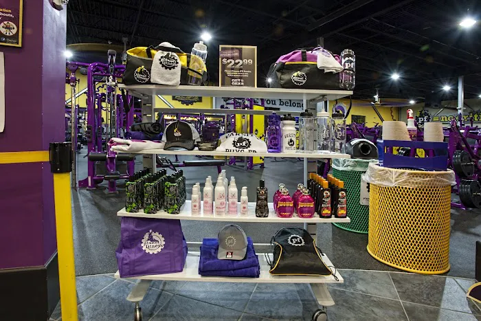 Planet Fitness Picture 10