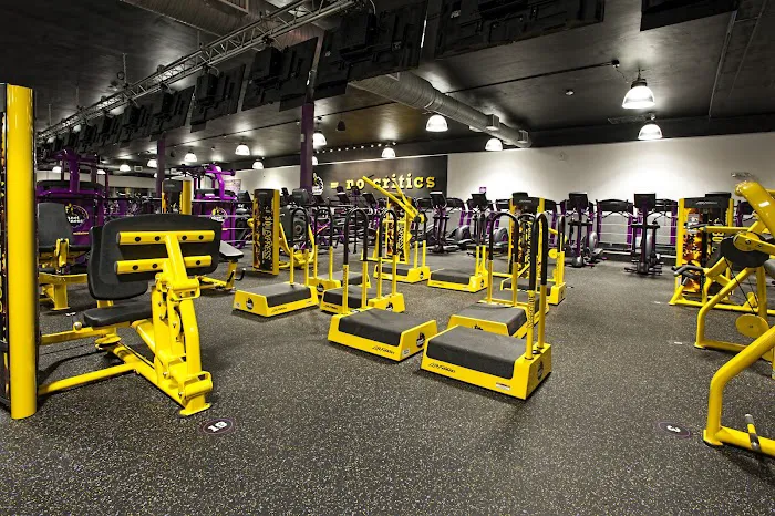 Planet Fitness Picture 2