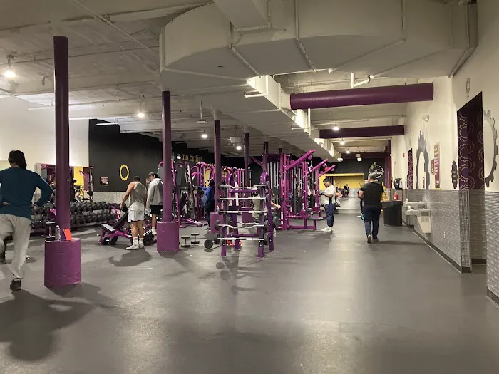 Planet Fitness Picture 10